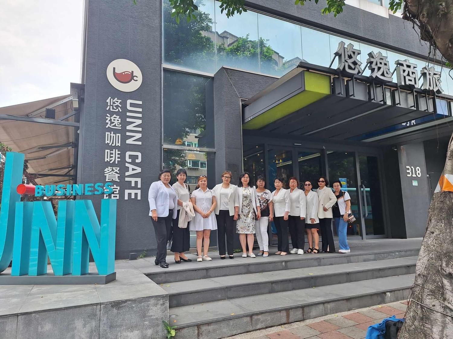 Семіз қыздардың эротикалық фотосуреттері