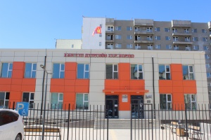 ӨРХИЙН ЭМНЭЛГЭЭСЭЭ “УРИЛГА” ,ЗАР ХҮЛЭЭН АВСАН ИРГЭД ТА БҮХЭН ХҮРЭЛЦЭН ИРЭХИЙГ УРЬЖ БАЙНА .