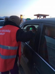 ӨЛЗИЙТ НЭГ АЙДАСЫН ДАВАА ПОСТОНД ЭРҮҮЛ МЭНДИЙН ТӨВИЙН ДАРГА Э.БОДЬЦЭЦЭГ АЖИЛЛАЖ БАЙНА
